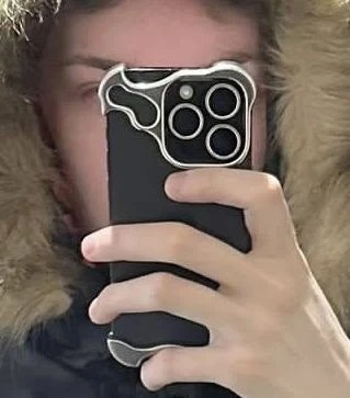 2-3 октября был утерян телефон IPHONE 14 pro, большая просьба вернуть за вознаграждение...