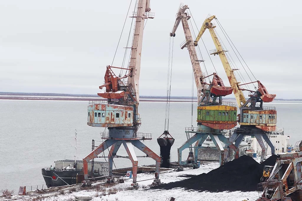 Уголь из Якутии полностью отправлен в Чукотку