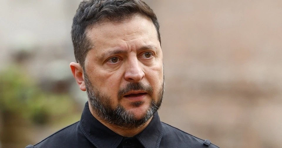 ❗️Владимир Зеленский заявил, что готов провести выборы на Украине после 60 дней полного...