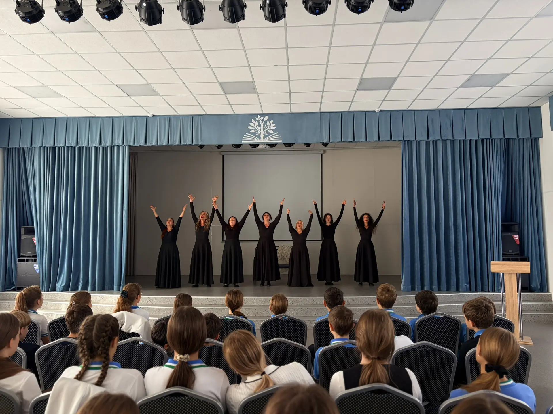 🎭 «Театр в школу» — искусство становится ближе!