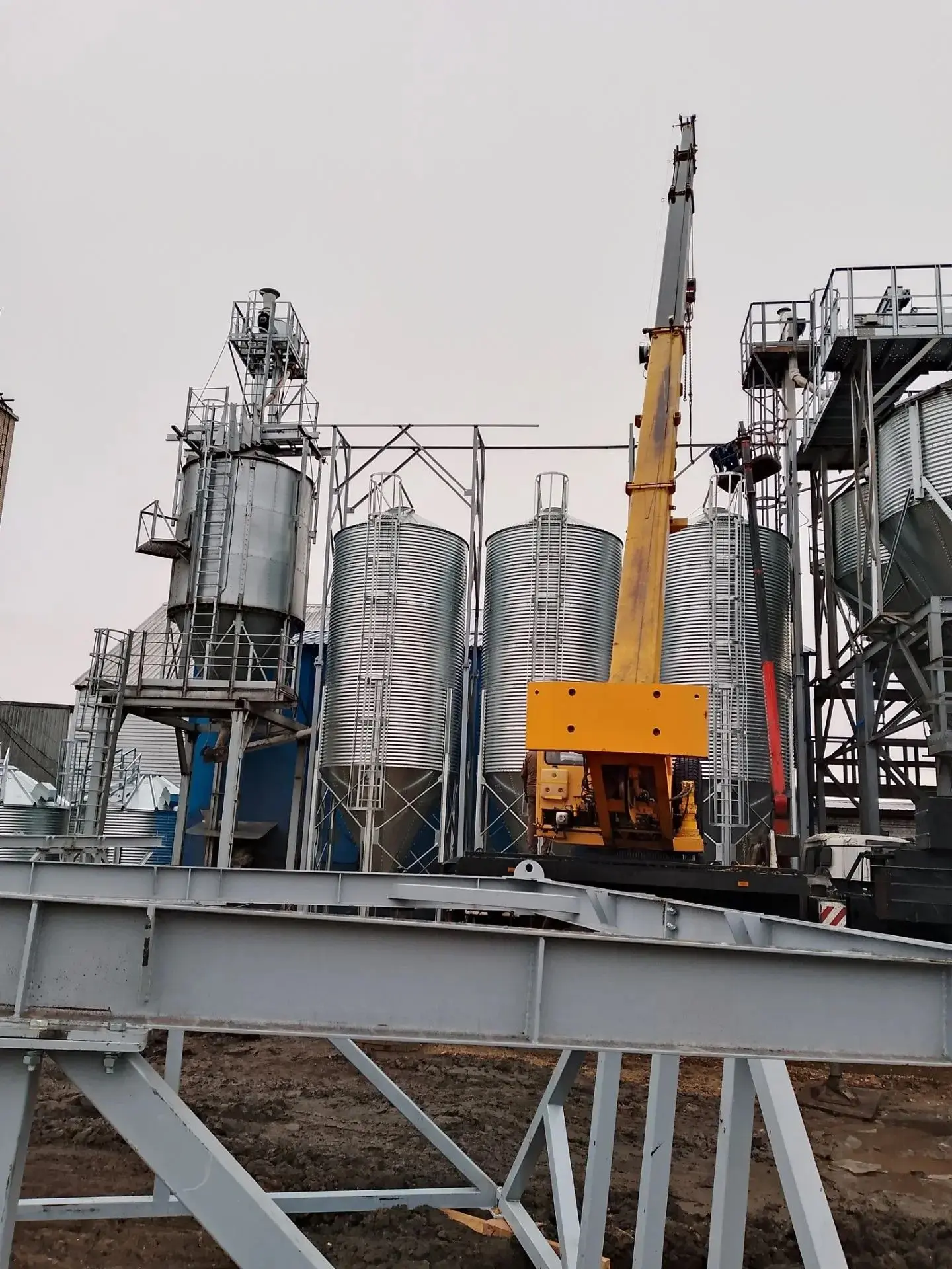 🏗 Комбикормовый завод в Амурской области: монтаж продолжается