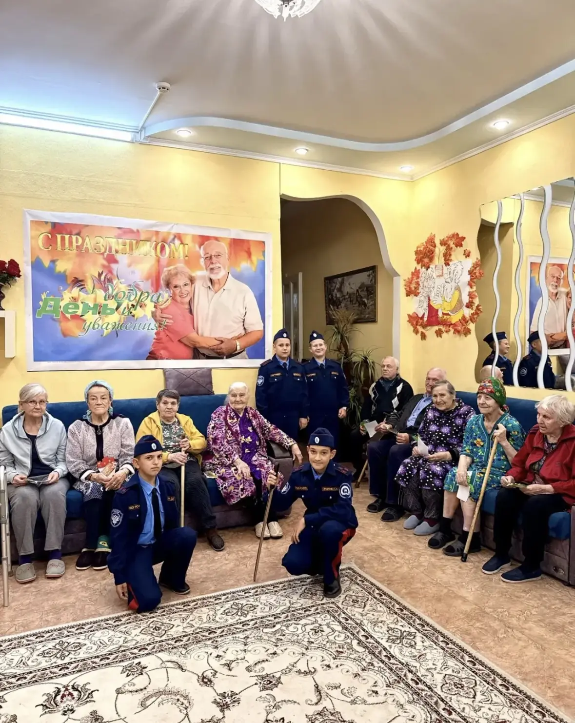 В жизни всегда есть место доброте и искреннему общению. На днях кадеты ГБОУ РО «Каменск...