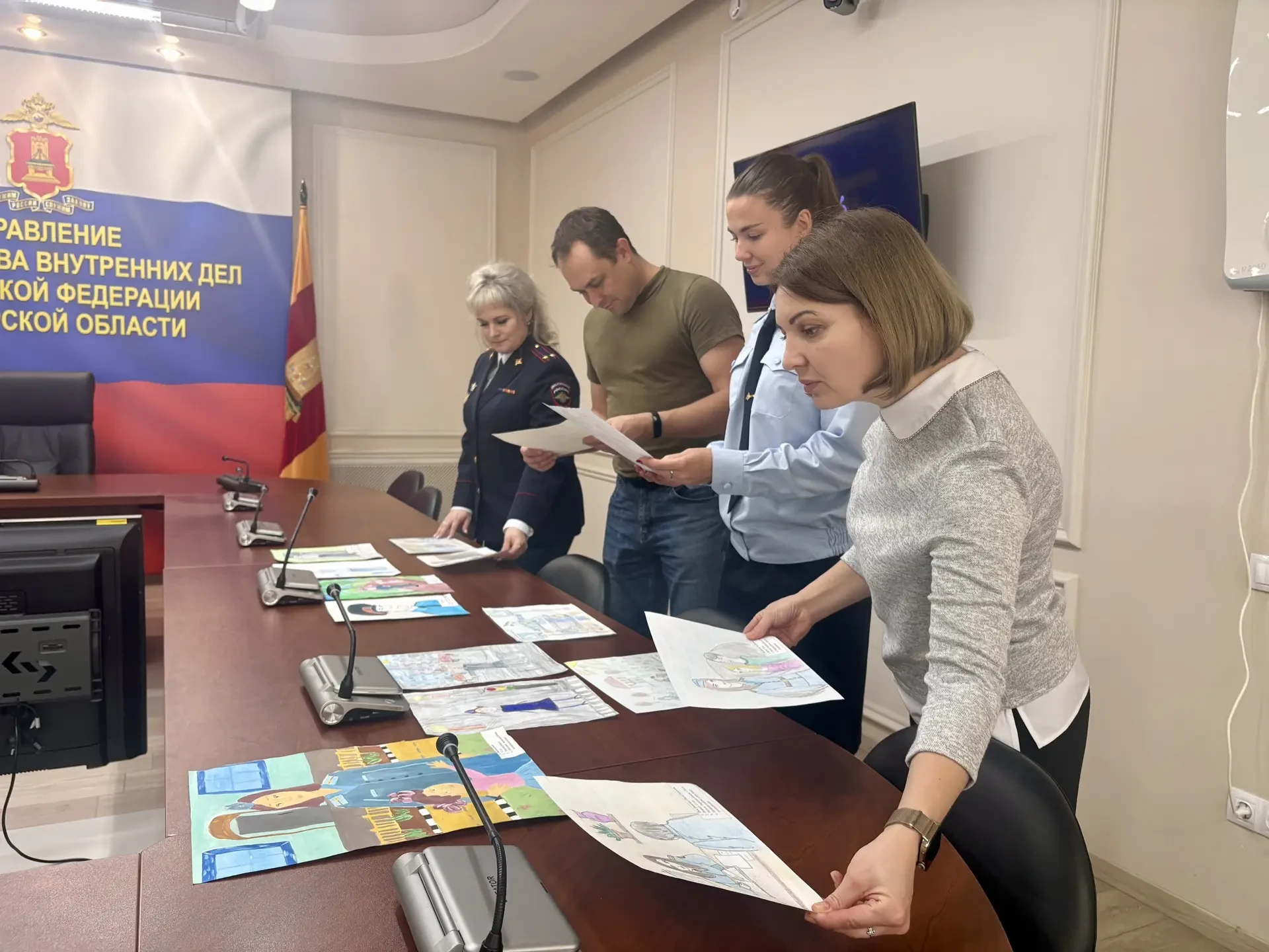 🎨 В УМВД Тверской области подвели итоги конкурса детского рисунка