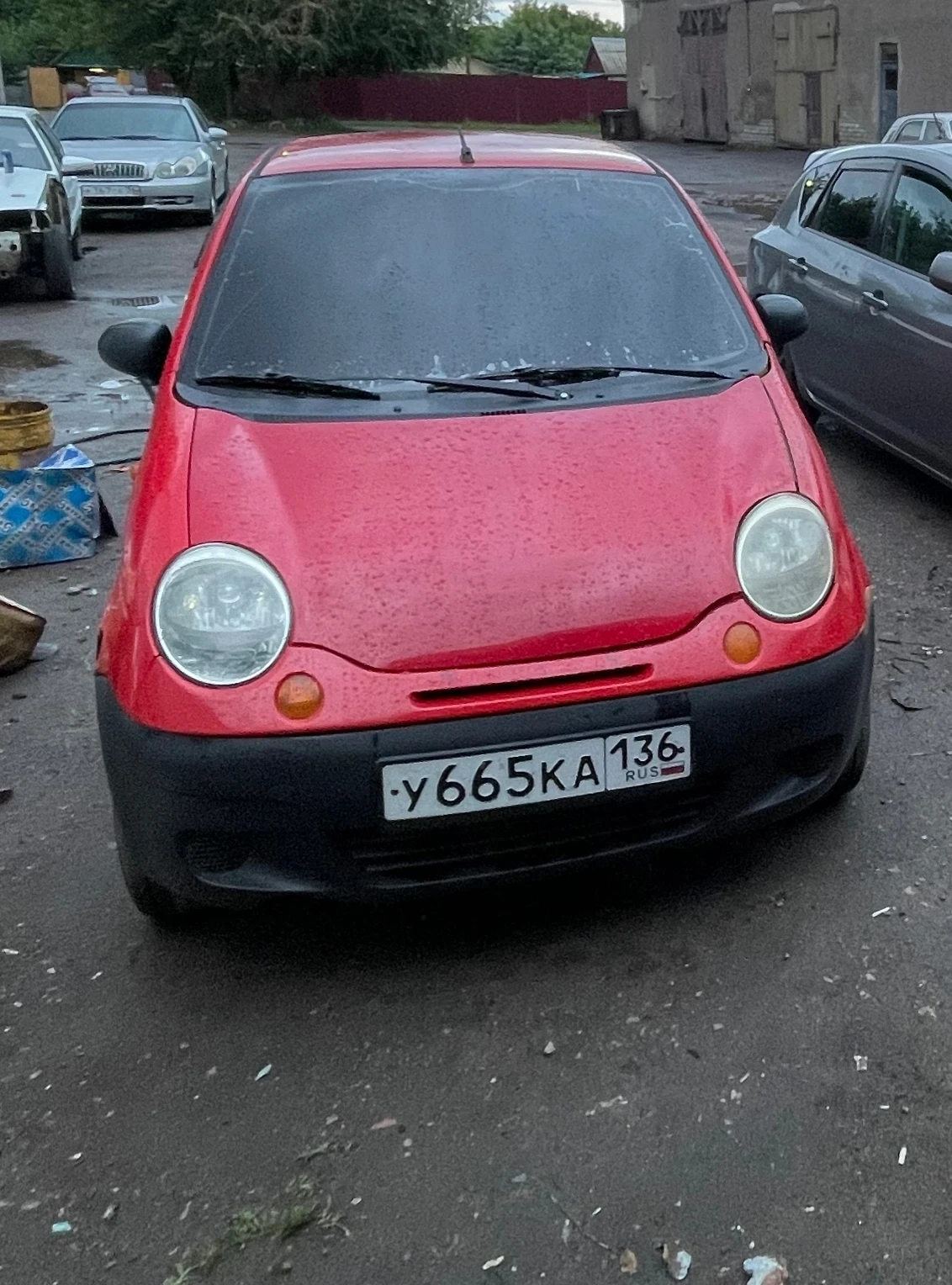Продаётся Daewoo Matiz, год выпуска — 2010. Цвет автомобиля — красный. Пробег — 150 000...