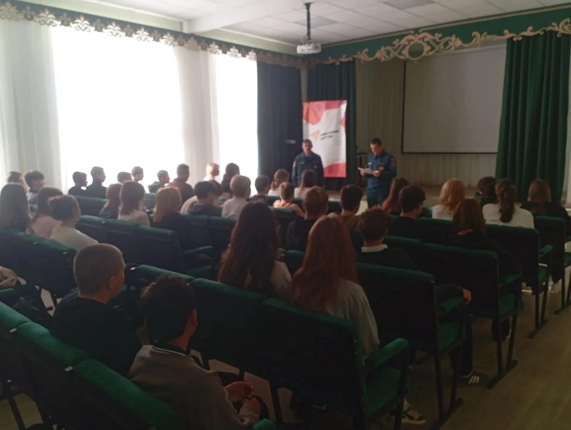 Для учащихся МБОУ «Ольховская СШ» прошло важное профориентационное мероприятие. Школьни...