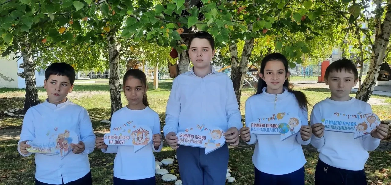 В рамках оперативно-профилактического мероприятия «Каждого ребёнка за парту» в 4 "А" кл...