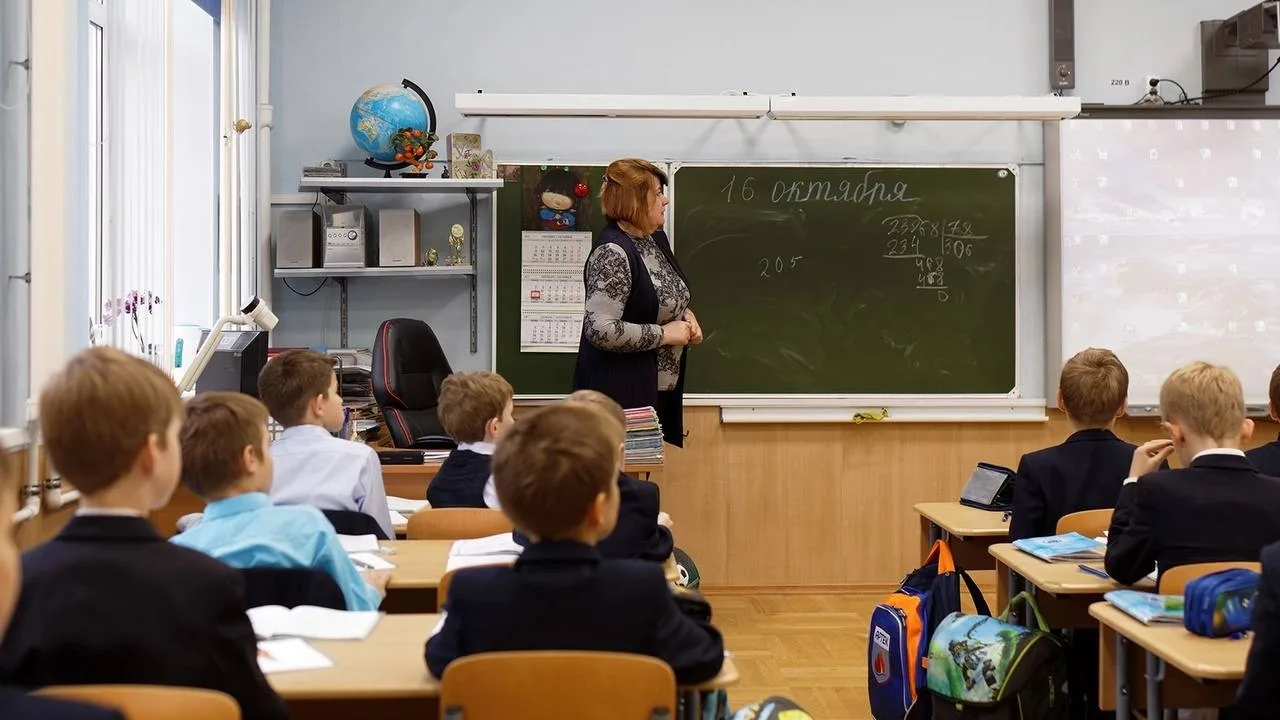 🏫 С 1 сентября 2027 года в старших классах изменят школьную программу по девяти предме...