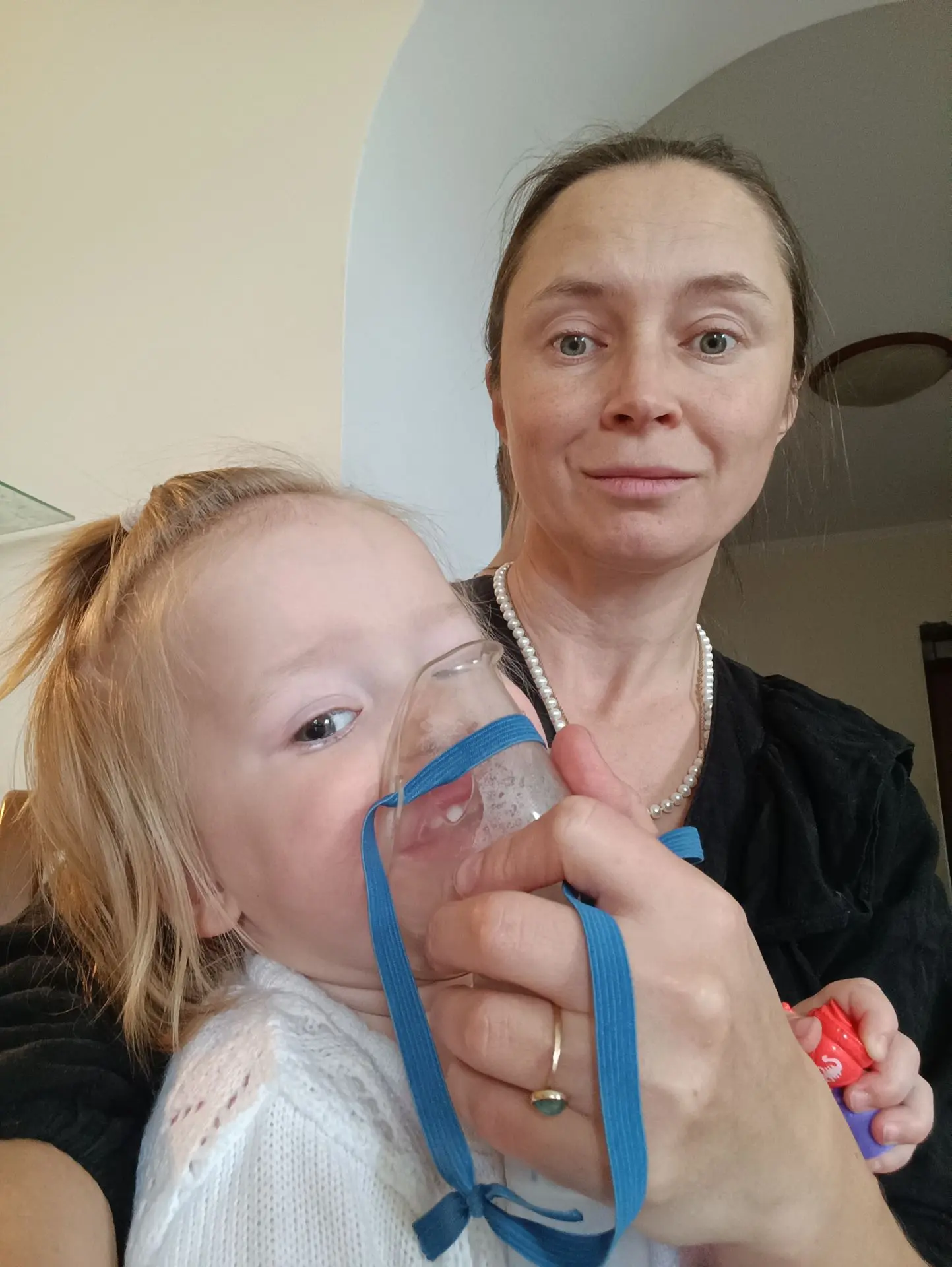 Дневной сон принёс стеноз гортани. Легонький,но дискомфортный.