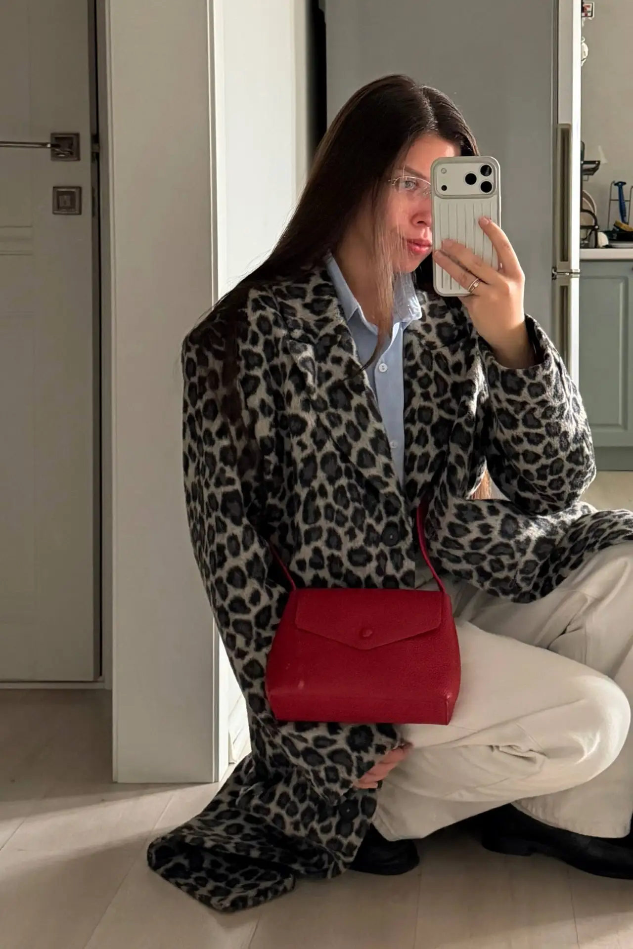 Давненько не надевала своё леопардовое пальто. Сегодня решила это исправить и поймала с...