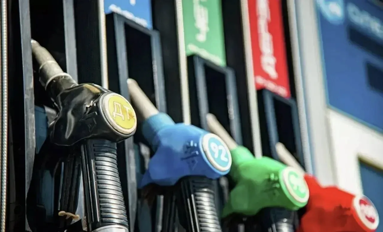 ⛽️ Бензин по 100 рублей в Крыму – где заправиться 14 октября?