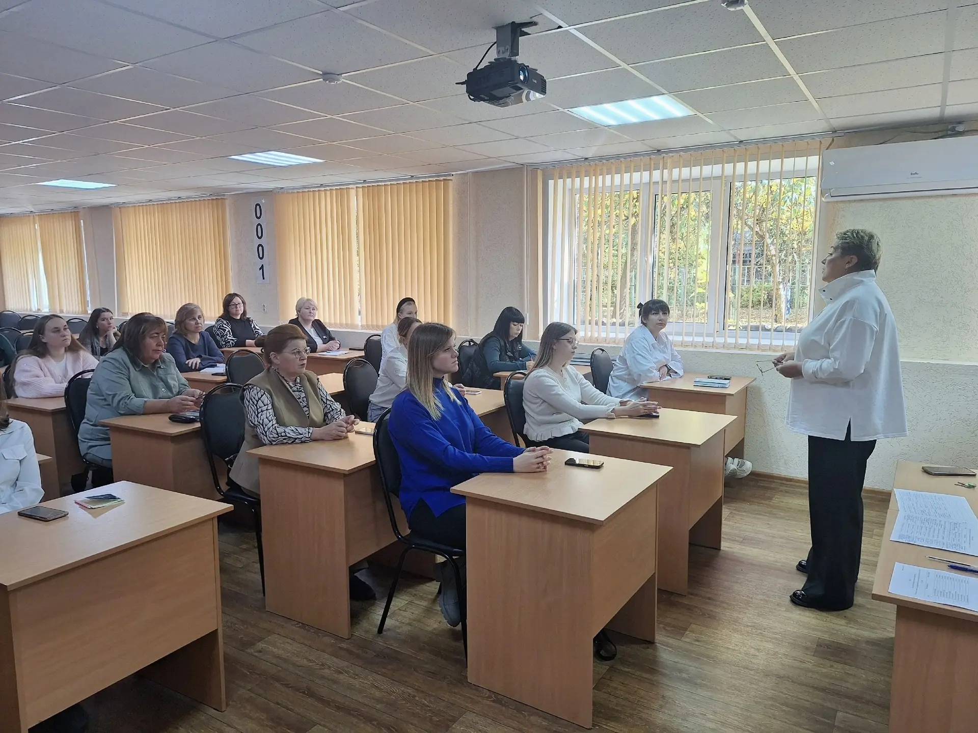 Педагог нашей школы Золотарева Юлия Алексеевна приняла участие в областном семинаре-пра...