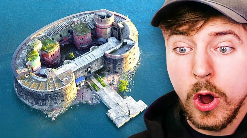 61.(Beast Reacts) - Самые охраняемые дома на Земле!
