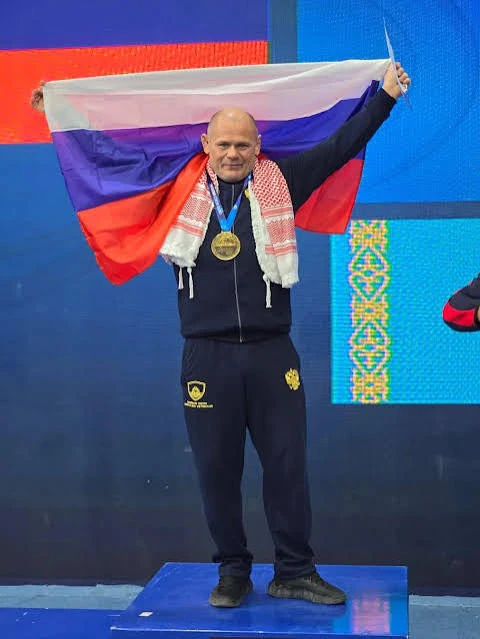 🏆 Борец из Комсомольска-на-Амуре стал трёхкратным чемпионом мира
