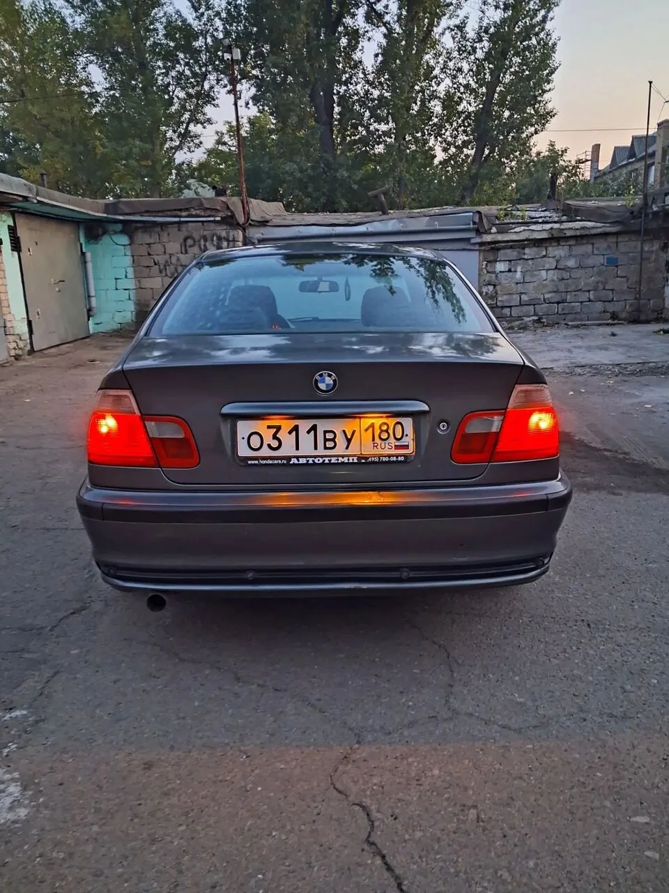 Продам BMW E46 316i, 2001 г., механика, б/у, Горловка, 500000р