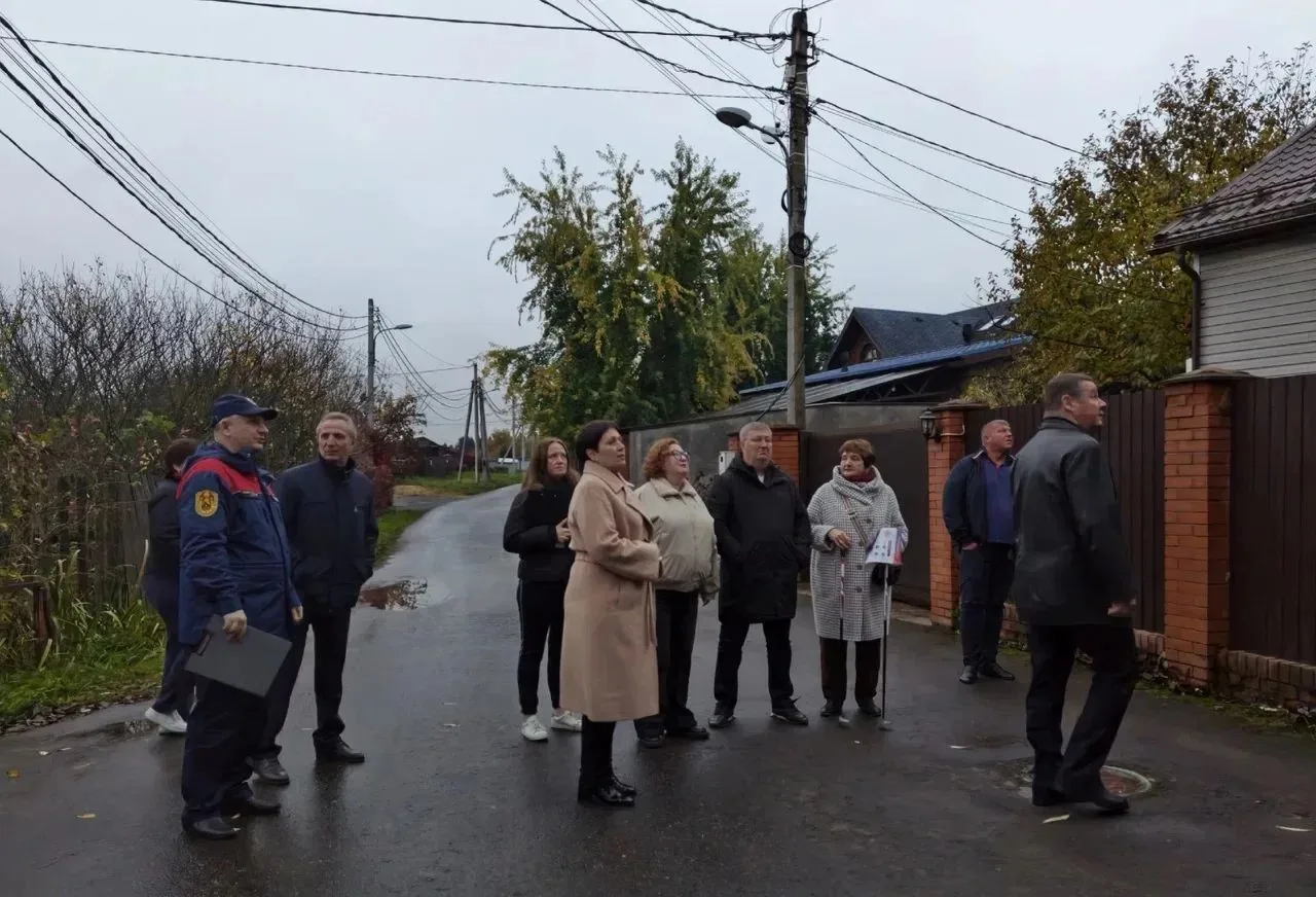 В деревне Страдань прошёл обход с участием представителей власти и жителей.