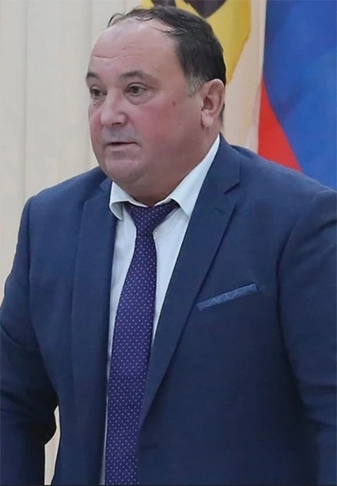 Суд взыскал имущество экс-главы района