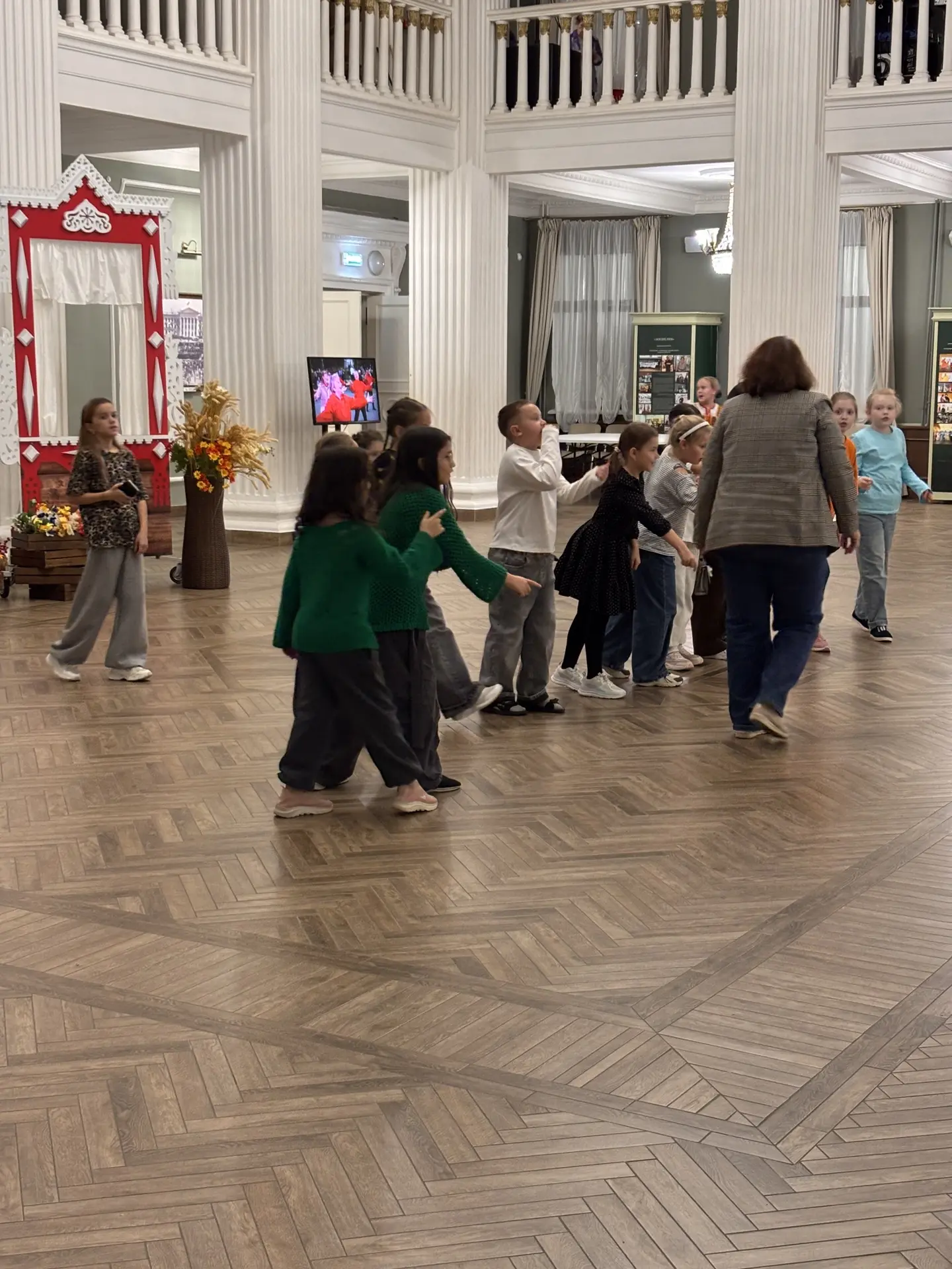 Всю неделю репетиции, кружки, подготовишка. Я в который раз убеждаюсь, для того, чтобы ...