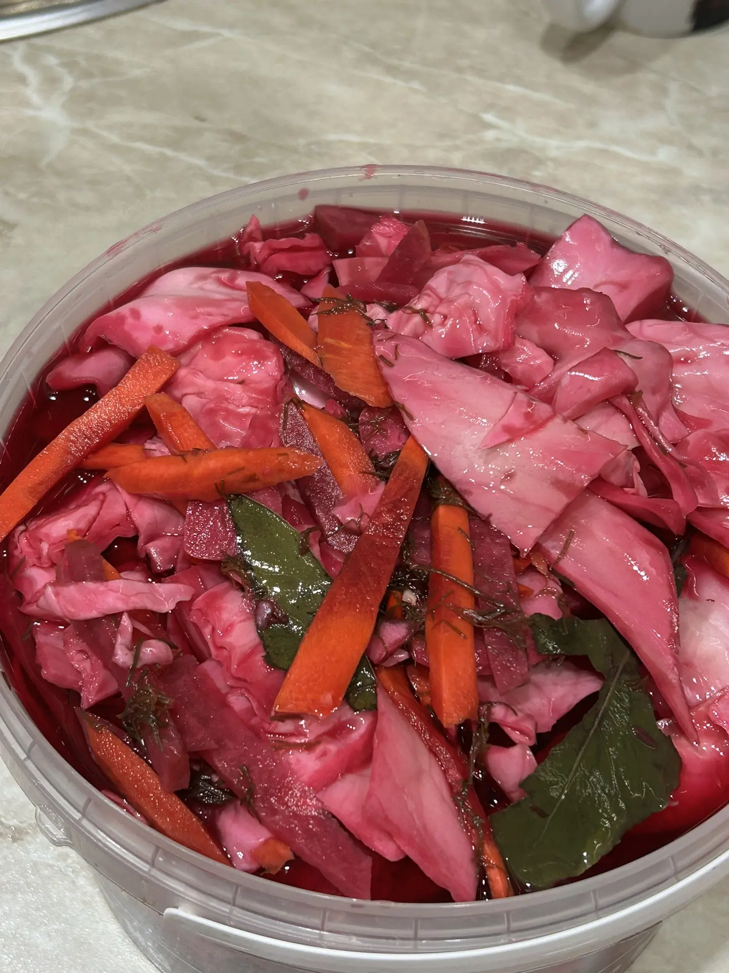 🥬🌶️🧄 Грузинская квашеная капуста — это взрыв вкуса, где сладость свёклы встречается ...