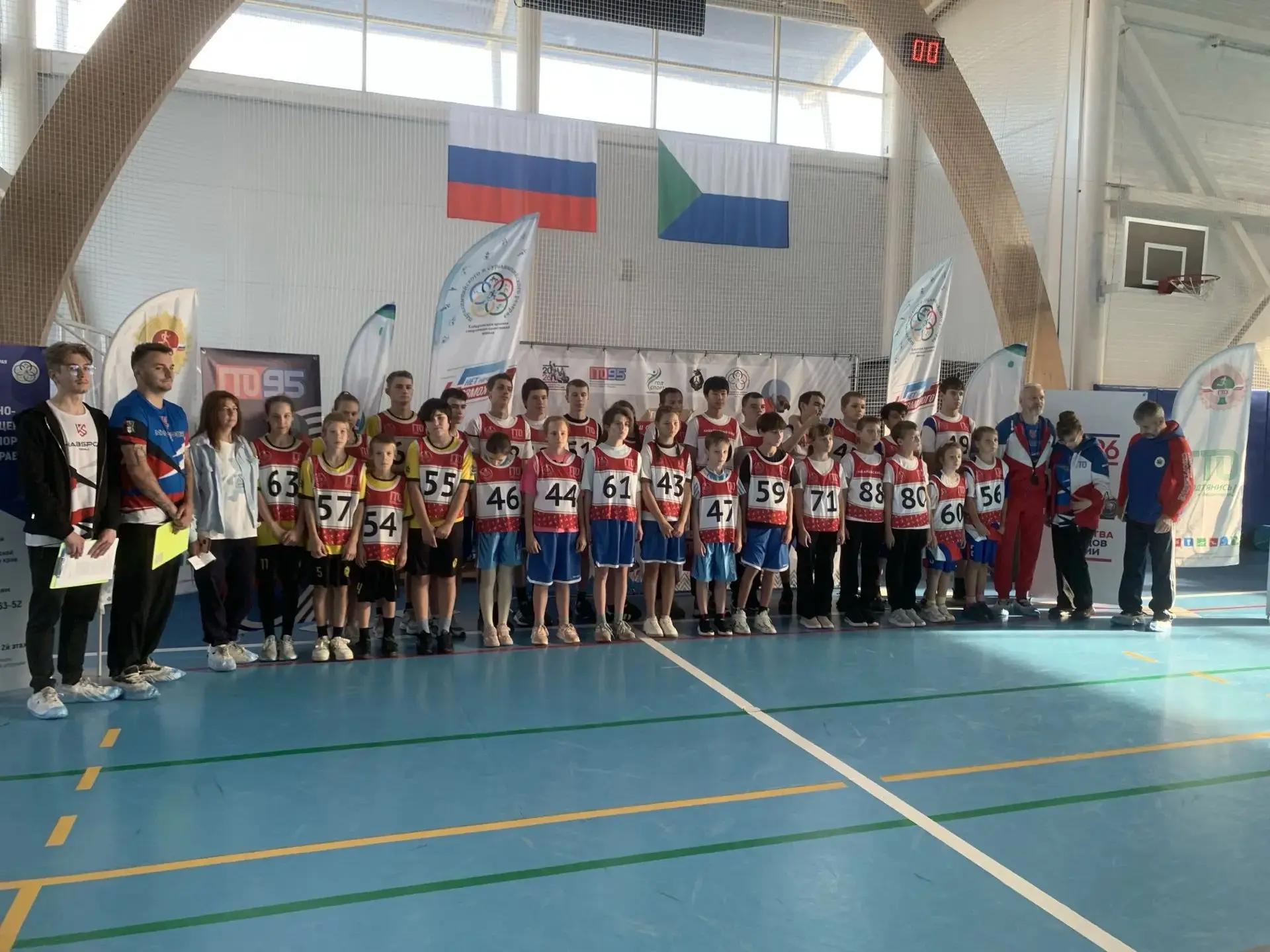💪1 день ГТО: наши на площадке. Каждый норматив - шаг к заветному значку. Держим кулачк...