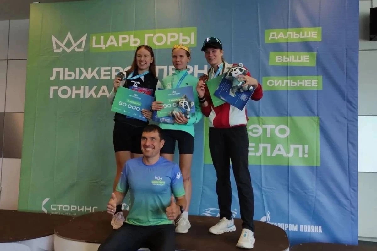 Вологодская лыжница Алина Пеклецова вновь покорила вершину «Царь горы»