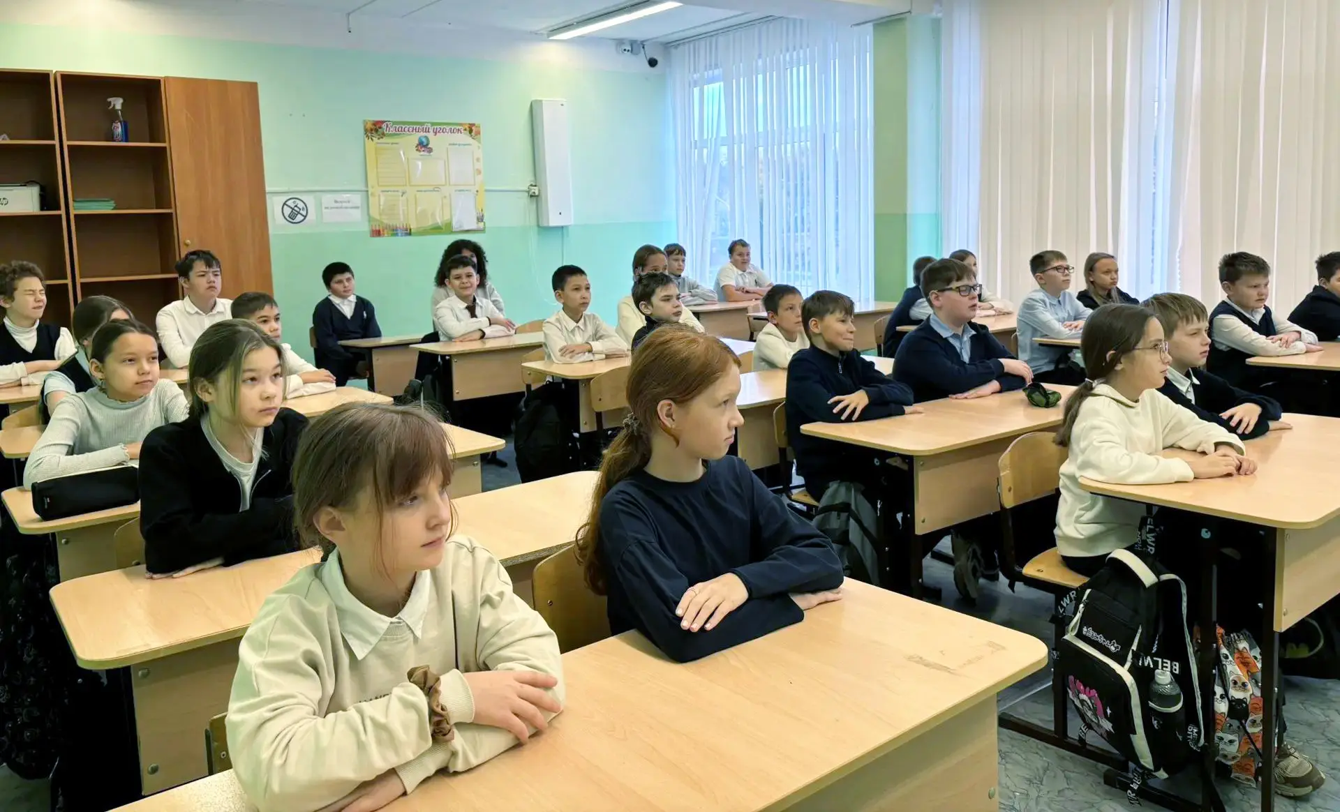 В 5 «А» классе прошла беседа о здоровом питании. Ребята узнали, что фастфуд, чипсы и га...