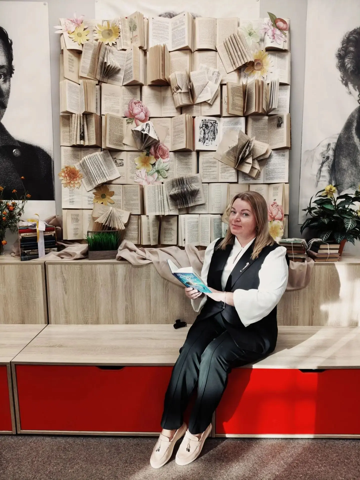 ✨ **Магия книг и творчество в каждом уголке! 📸 Новые фотозоны в рамках Недели чтения ж...