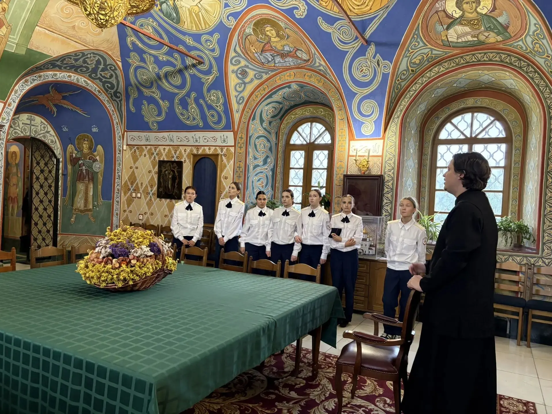 💯🙌Связь между посещением кадетами МВД Музея уникальных книг и епархии выстраивается ч...