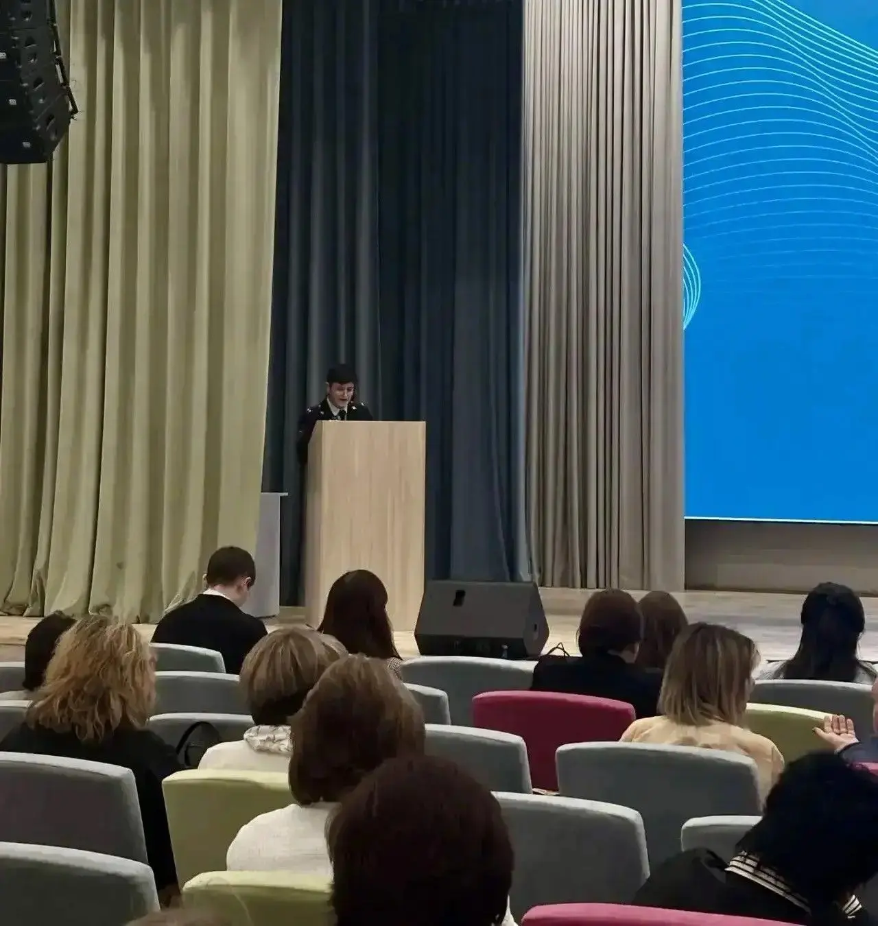 👮‍♂️Начальник подразделения по делам несовершеннолетних УМВД России по Казани приняла ...