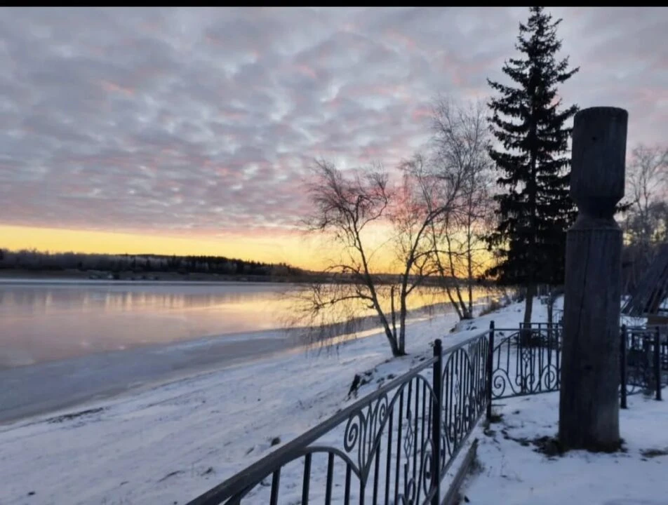 Холодный октябрь в Якутске: до -12°C и штормовой ветер