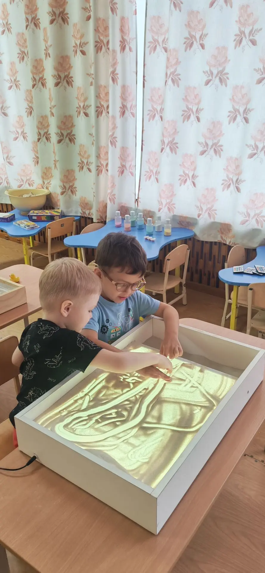 🎨 Магия песка: как прошло наше занятие!