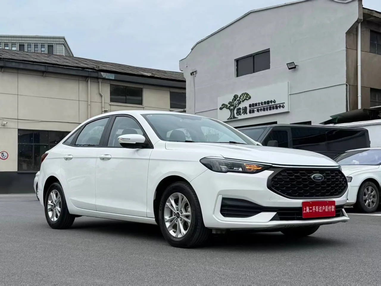 АВТОМОБИЛЬ ИЗ КИТАЯ — FORD ESCORT 1.5L