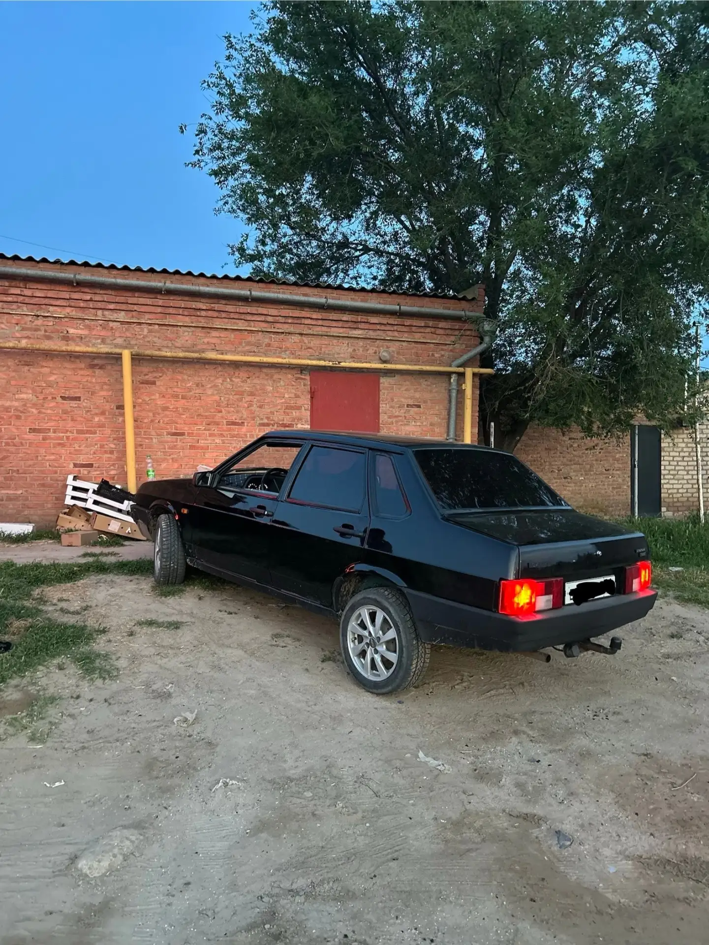 Продается легендарная 21099 2000 года!