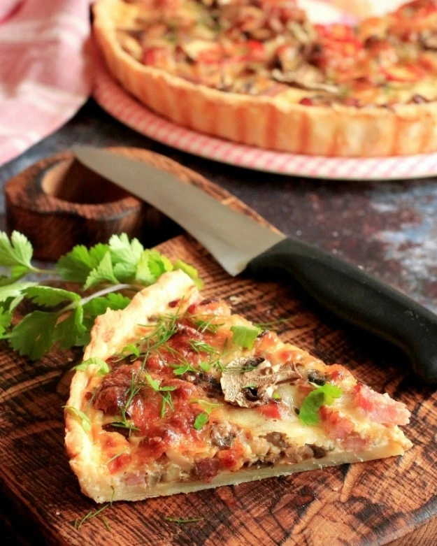 КИШ С ВЕТЧИНОЙ И ГРИБАМИ