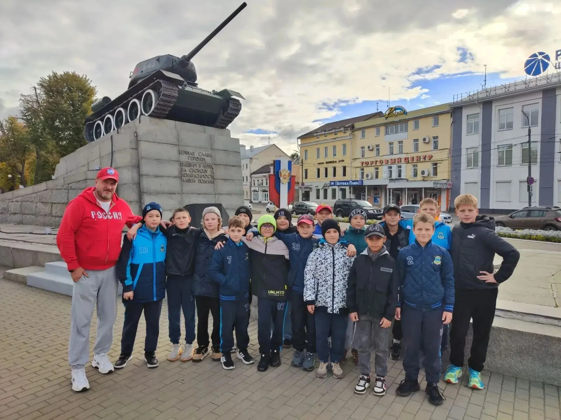 🏒 Три победы во втором туре первенства ЦФО — у хоккеистов Белгорода!