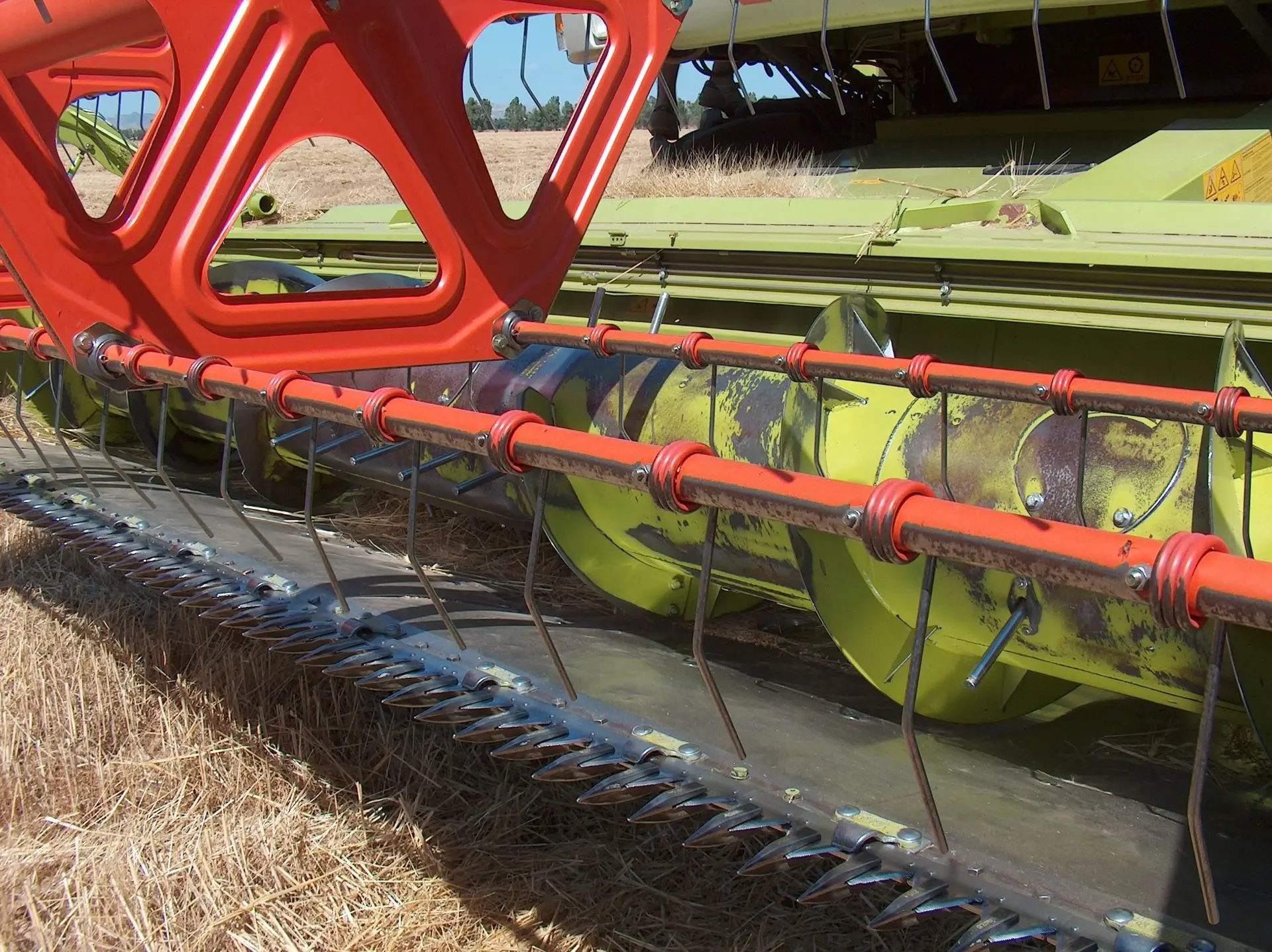 🚜 На Ставрополье мужчина потерял голень из‑за несчастного случая на сельхозработах