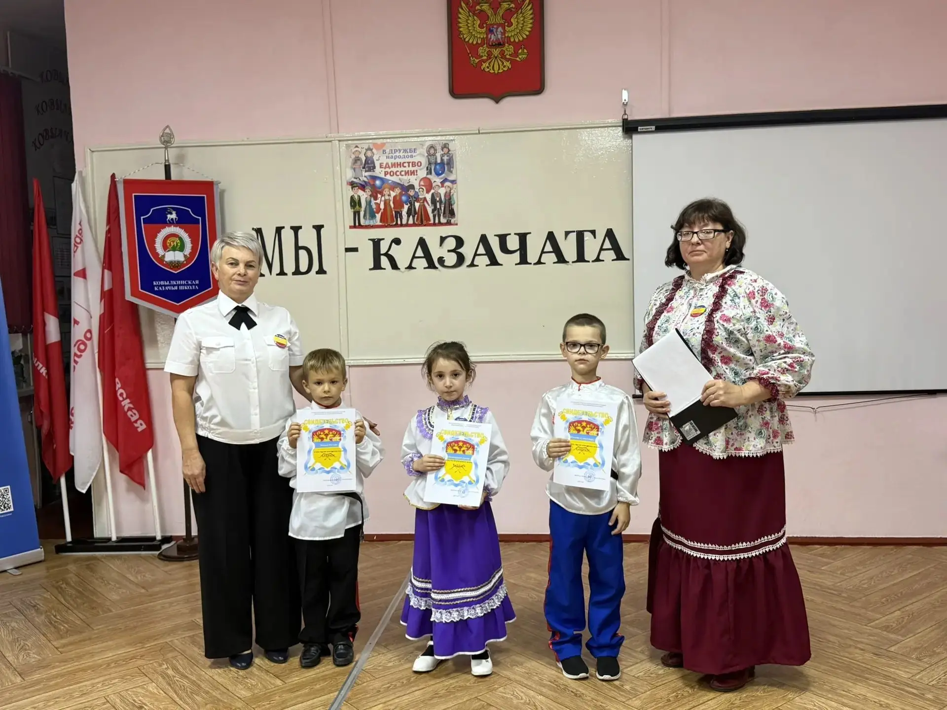 14 октября, в день праздника Покрова Пресвятой Богородицы,  в нашей школе прошёл праздн...