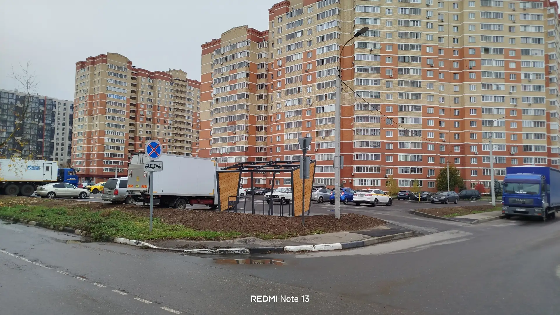 На 450 машин больше: в Богородском открыли новую парковку