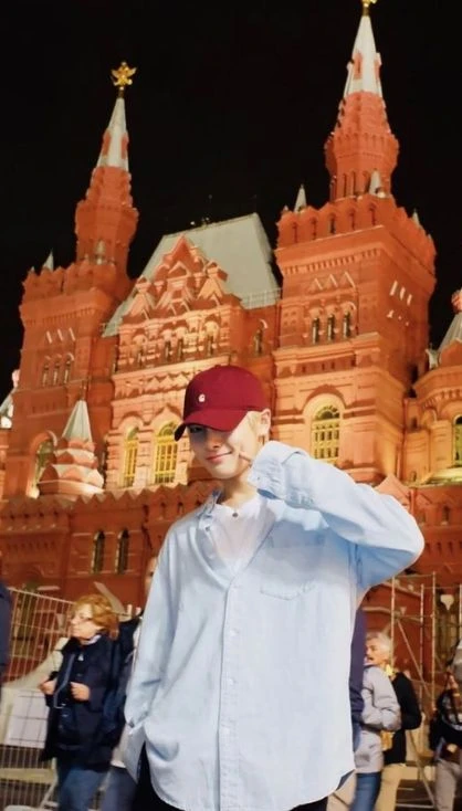 Айен когда был в Москве 🦊