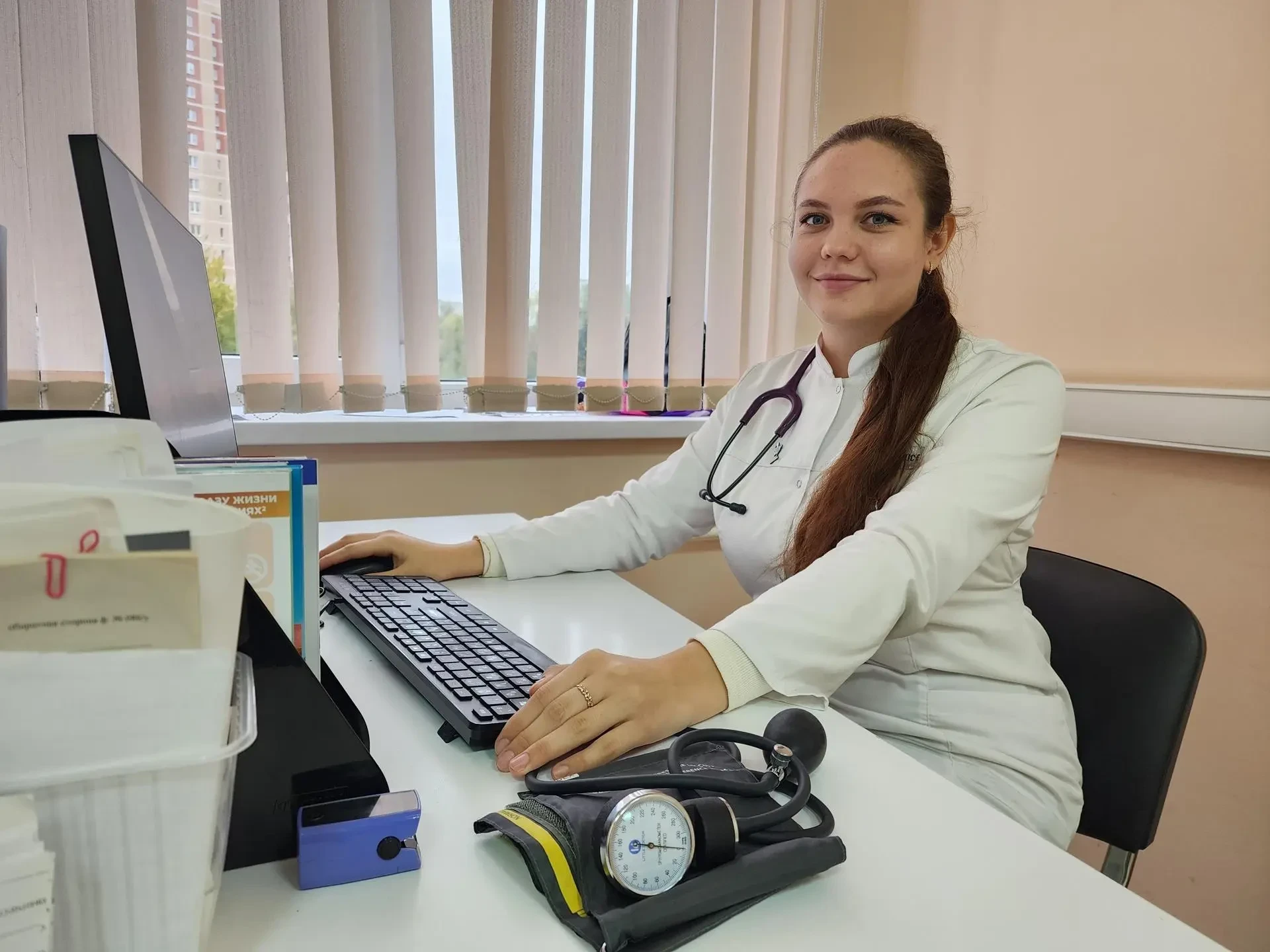 🏥 Новый врач-терапевт приступила к работе в поликлинике на Крымской