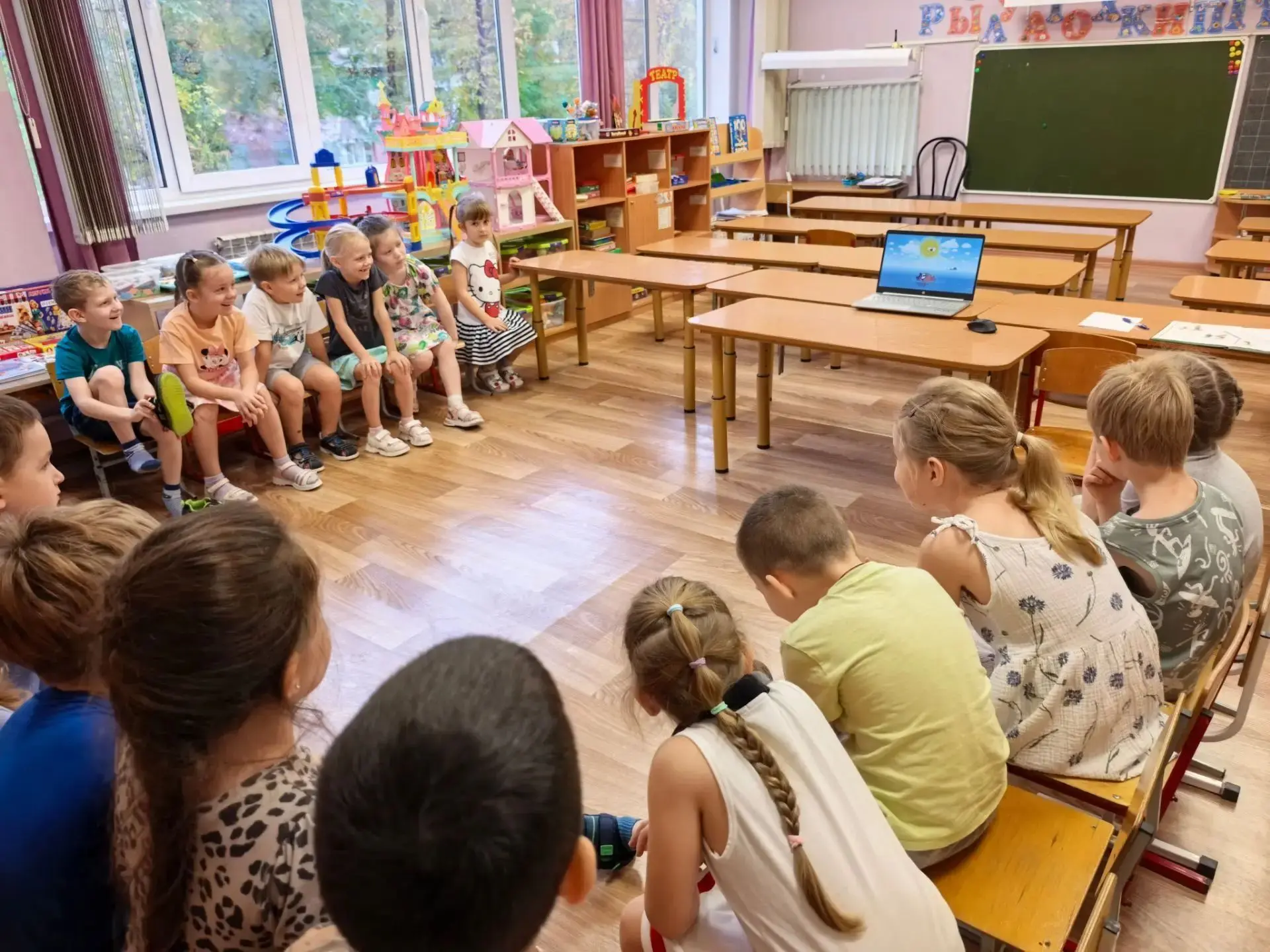 🧊 Азбука безопасности: как подготовишки изучали правила осеннего льда!