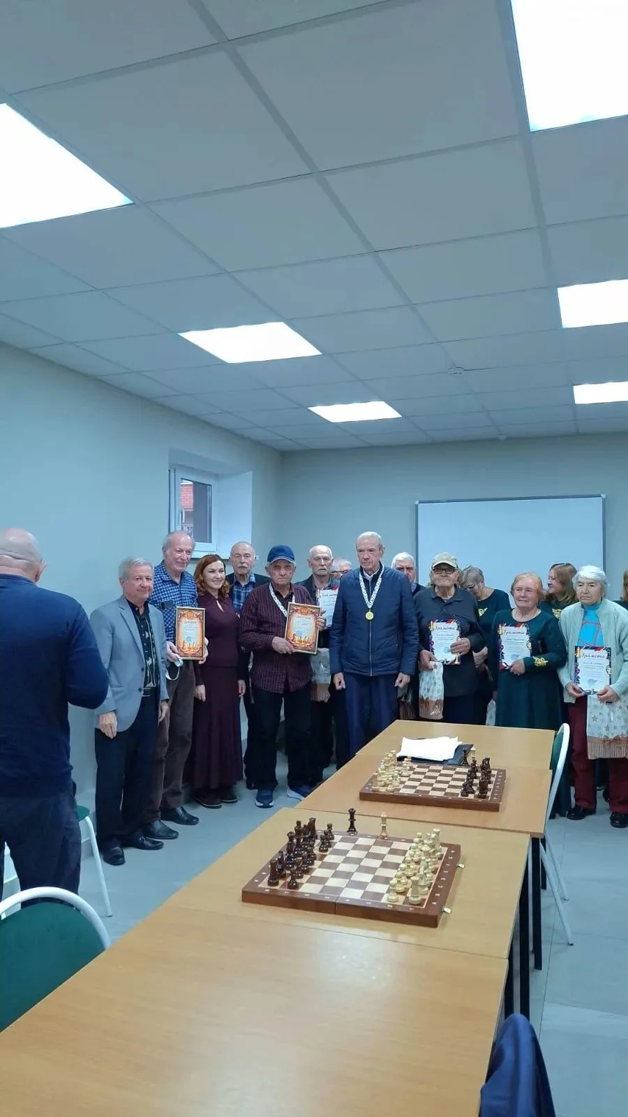 📌«Игра мудрецов»: шахматный турнир объединил активных получателей социальных услуг»