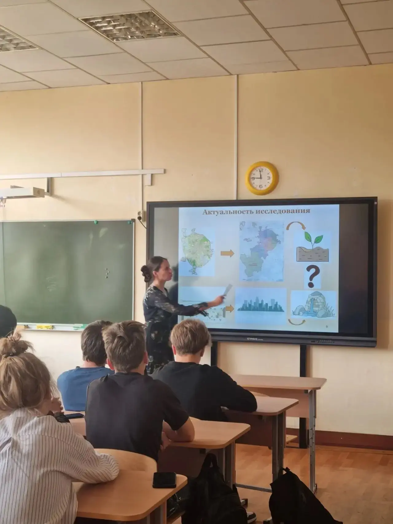 🔬 «Наука 0+» в третьем корпусе: старшеклассники встречаются с учёными!