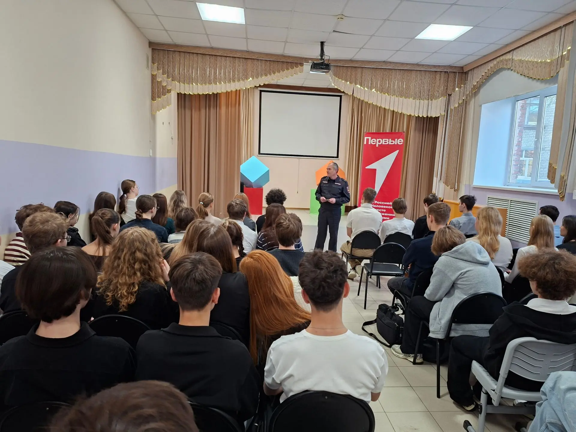 От кинологов 🐾 до защитников в сети 🛡️