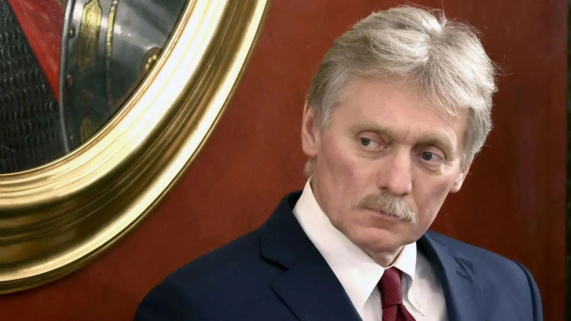 Кремль готов прекратить удары по Украине в день выборов - только на один день.