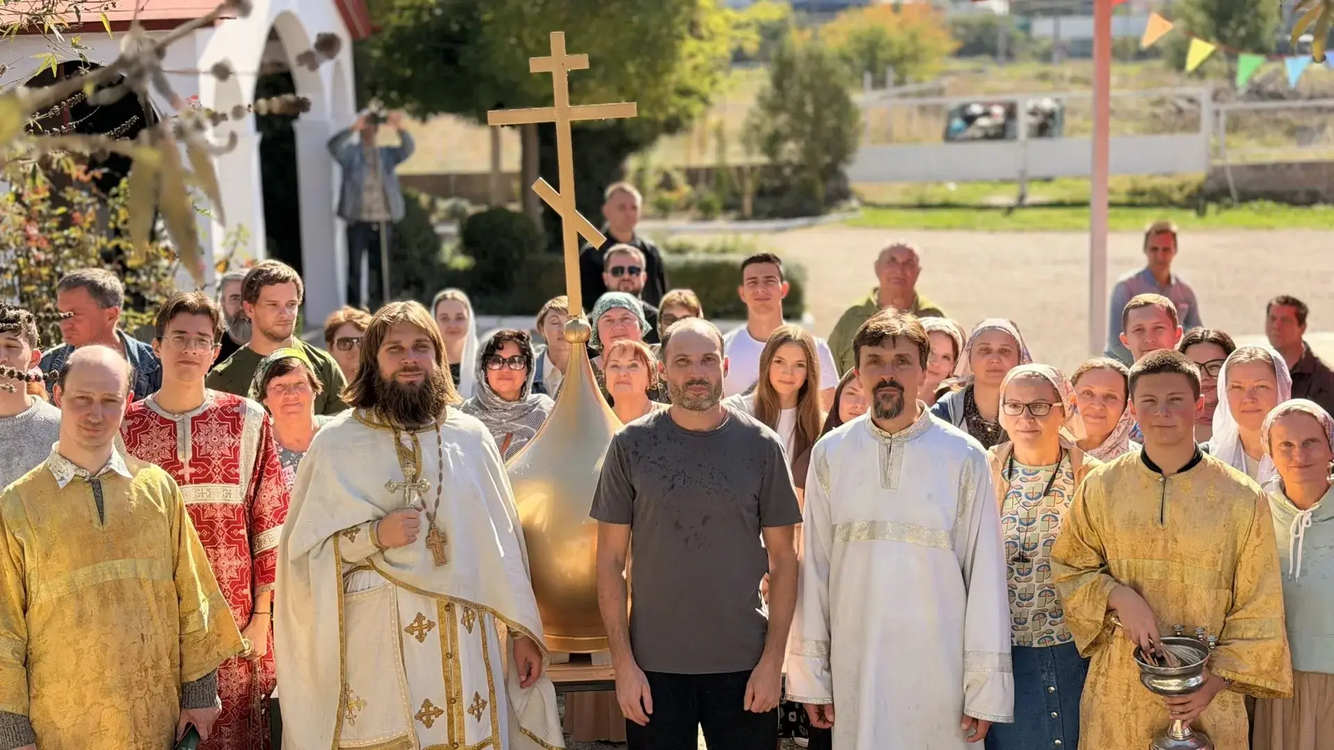 🕊 После воскресной Литургии во дворе университетского Татианинского храма состоялось о...