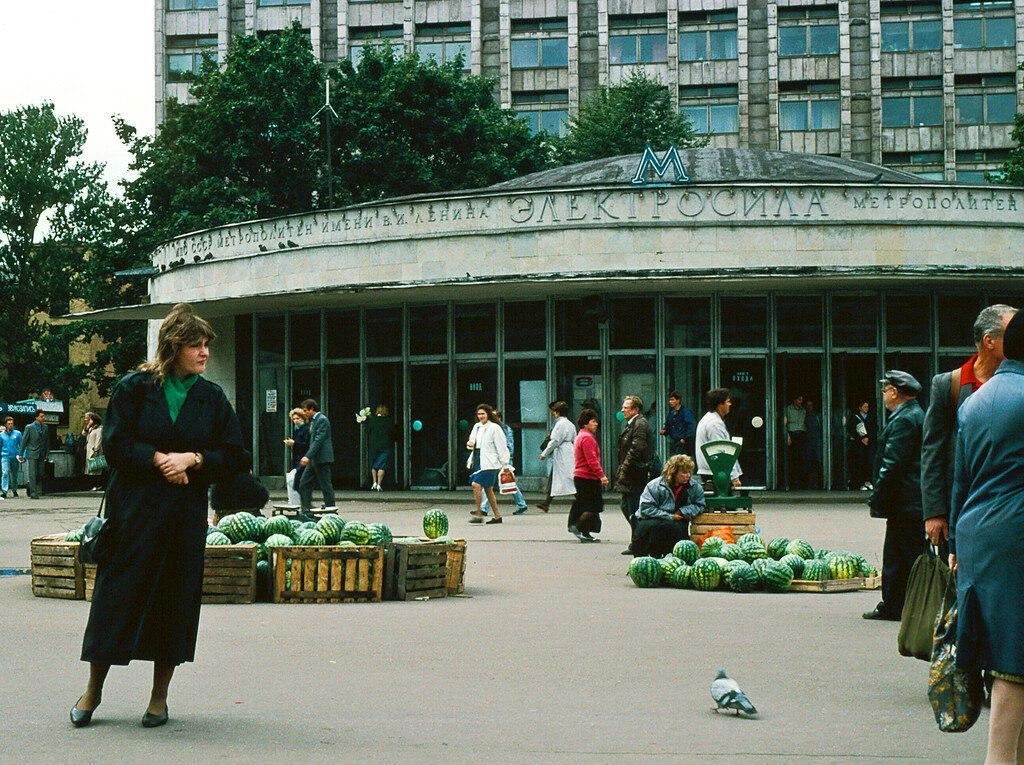 Доброе утро! 🍉 Арбузы у «Электросилы».