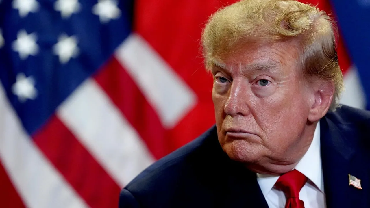 ⚡️ Трамп заявил, что считает возможным расстреливать тех, кто допускает утечки секретно...