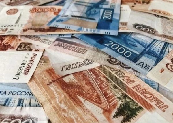 💰Зарплата курян перевалила за 80 тысяч, но реальные доходы почти не выросли