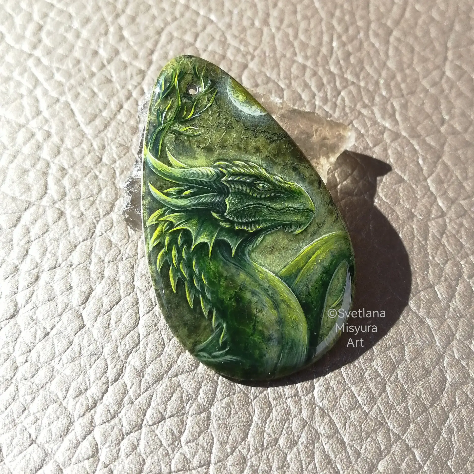 🐲Зелёный дракон и жёлтая луна.