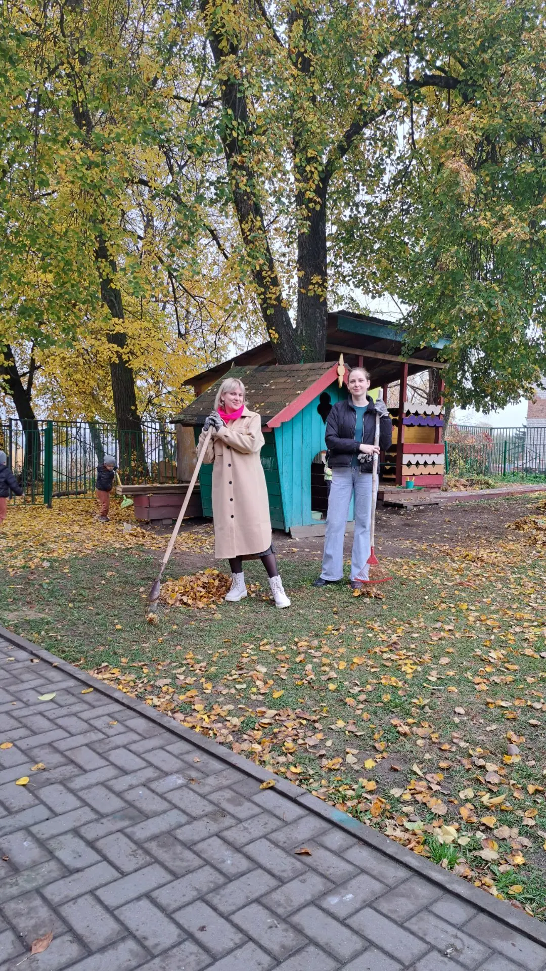 Какая же осень щедрая — она дарит нам столько красоты! Сегодня наши малыши из дошкольно...